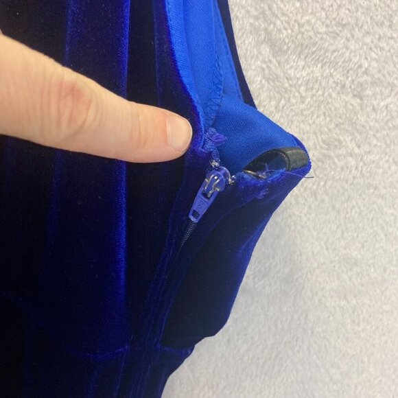 Vintage Niki Livas Blue Velvet Maxi Gown Dress Size 8 Lace Up Back Stretch Prom - Picture 8 of 16